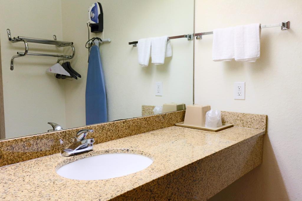 The Symphony Inn & Suites Houston Cameră foto